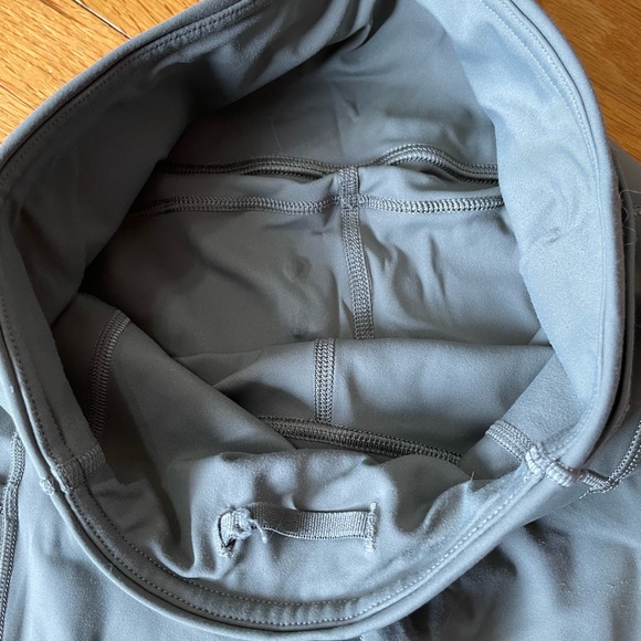 Lululemon Fast & Free Full Length Tight Non-Reflective 28"
Grey Sage size 2 EUC - Picture 10 of 11